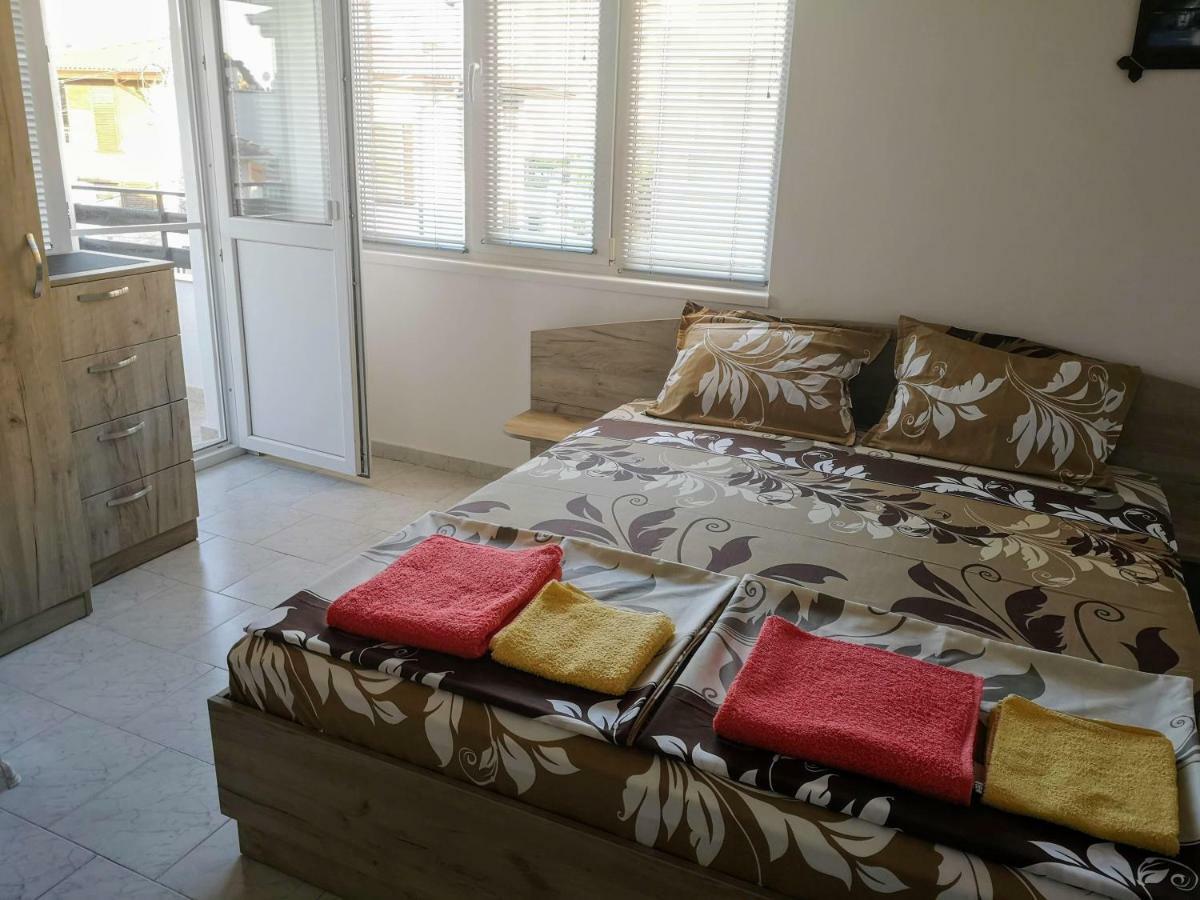 Guestrooms Stoyanovi 체르노모레츠 외부 사진