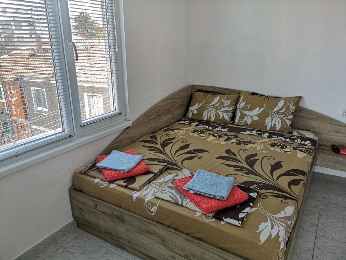 Guestrooms Stoyanovi 체르노모레츠 외부 사진